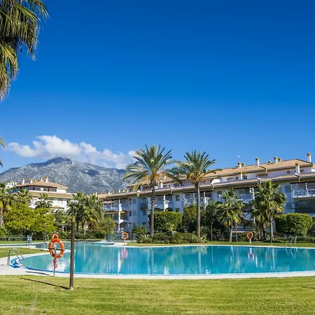 Apartment Dama De Noche Playground Marbella